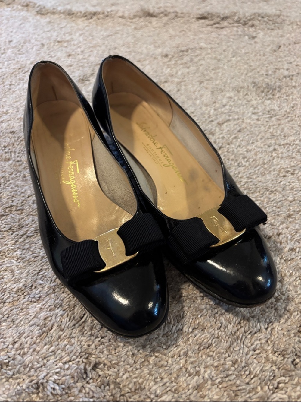 Salvatore Ferragamo Black Patent Vara Bow Flats 7